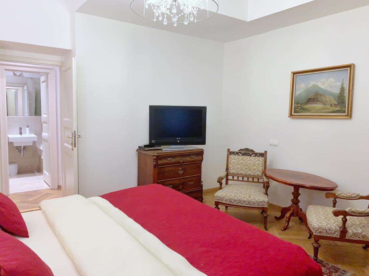 Small Luxury Palace Residence Πράγα Εξωτερικό φωτογραφία